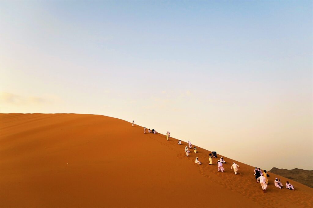 desert, sand, travelers-4428269.jpg